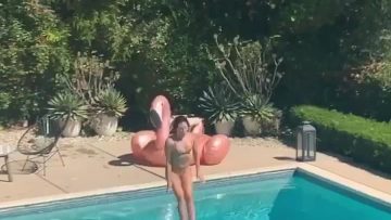 Privates Video in Bikini