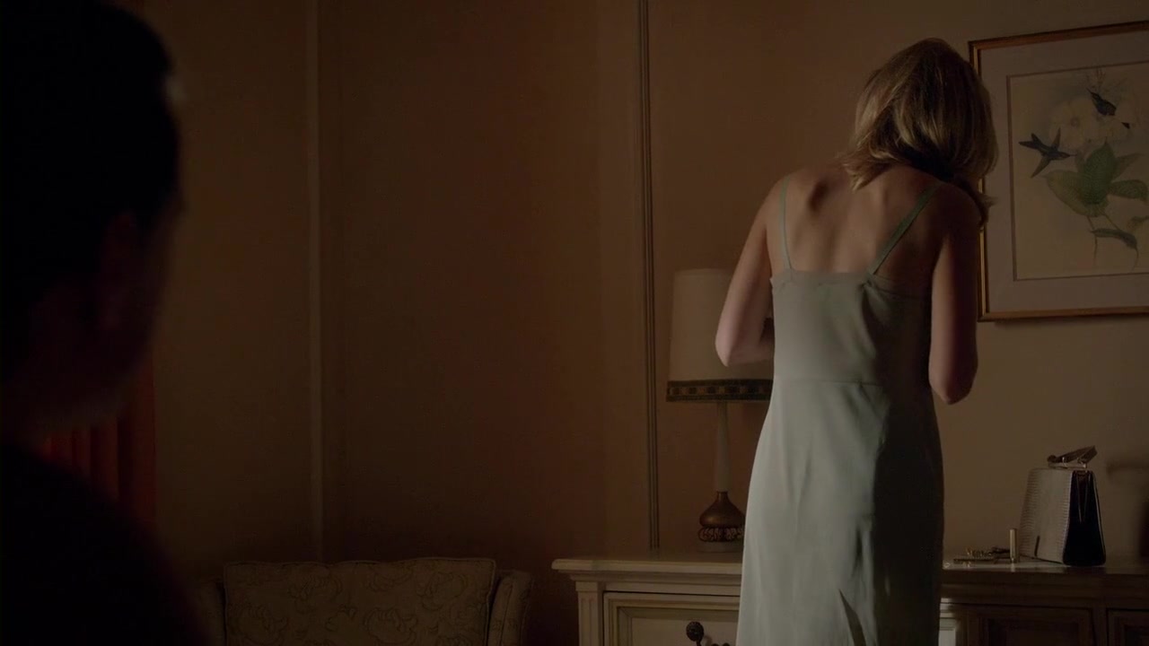 Caitlin fitzgerald topless.