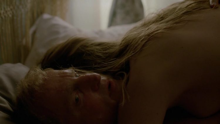 Nude - True Detective s01e06 (2014)