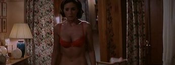 Monica-Bellucci-Nude-Lultimo-capodanno-1998.mp4 thumbnail