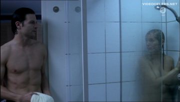 Nude - Dornroeschen erwacht (2005)