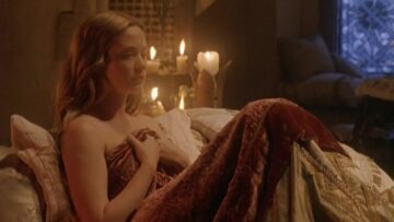 Nude - Henry VIII (2003) with Emily Blunt