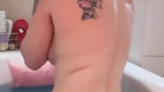 Anne-Wunsche-Zeigt-Pussy-und-Arschloch.mp4 thumbnail