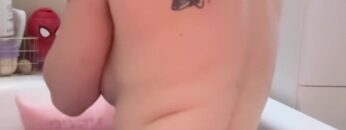 Anne-Wunsche-Zeigt-Pussy-und-Arschloch.mp4 thumbnail