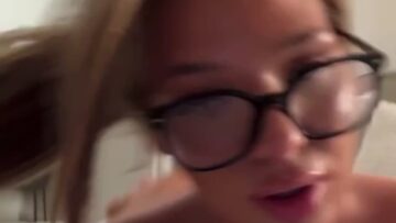 Elaine-Victoria-Onlyfans-nackt-Leak.mp4 thumbnail