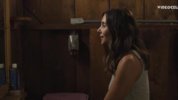 Nackt - Somebody I Used To Know (2023) mit Kiersey Clemons