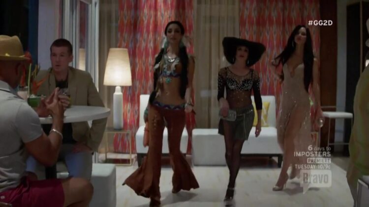 Sexy - Girlfriends’ Guide to Divorce s03e04 (2017)