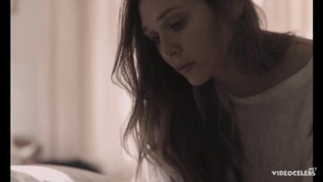 Elizabeth-Olsen-Sexy-Sorry-For-Your-Loss-s01e05-2018.mp4 thumbnail