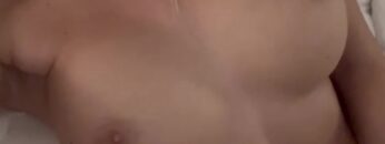 Katharina-Amalia-fingert-sich-zum-Orgasmus.mp4 thumbnail