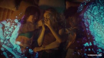 Sexy - Stone Cold Fox (2025) with Krysten Ritter