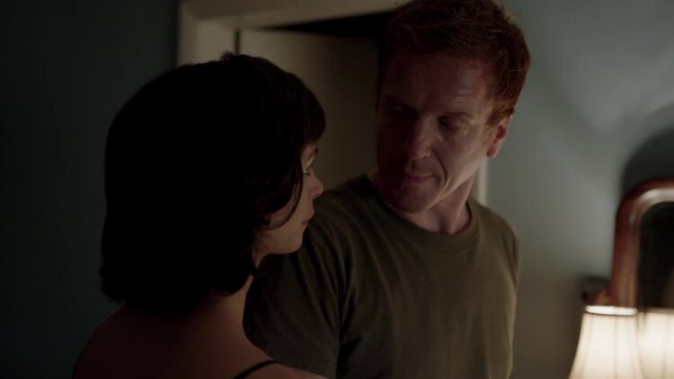 Nackt Szene - Homeland s01e01 (2011)