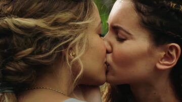 Vanessa-Morgan-Ivana-Baquero-Sexy-The-Shannara-Chronicles-S02E01-2017.mp4 thumbnail