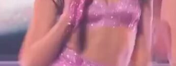 Dua-Lipa-Cameltoe-on-stage.mp4 thumbnail