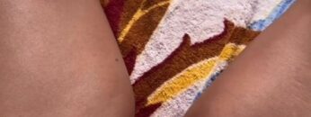 Heidi-Klum-Filmt-ihren-Schritt.mp4 thumbnail