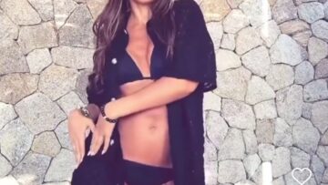 Jessica-Alba-Hot-bikini-clip.mp4 thumbnail