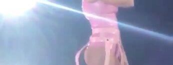 Katy-Perry-Showing-her-ass-on-stage.mp4 thumbnail