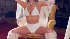 Sydney-Sweeney-Sexy-Frankies-Bikinis.mp4 thumbnail