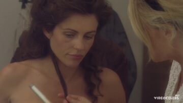Elizabeth-Hurley-Sexy-Method-2004.mp4 thumbnail