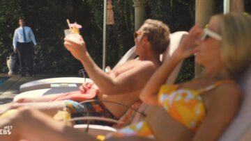 Kristen-Wiig-Sexy-Palm-Royale-s01e04-2024.mp4 thumbnail