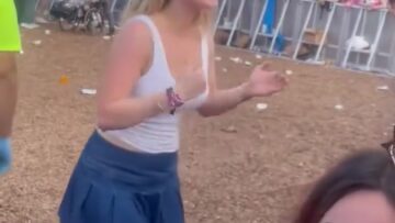 Mckenna-Grace-Sexy-tanktop.mp4 thumbnail