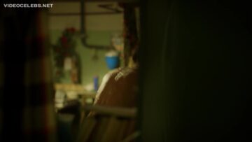 Ravshana-Kurkova-Nude-A-u-nas-vo-dvore-s01e04-2014.mp4 thumbnail