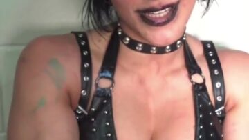 Rhea-Ripley-Sexy-cleavage.mp4 thumbnail