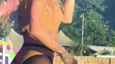 Rita-Ora-Sexy-on-stage.mp4 thumbnail