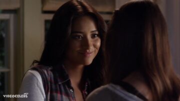 Shay-Mitchell-Lindsey-Shaw-Sexy-Pretty-Little-Liars-s03e20-2015.mp4 thumbnail