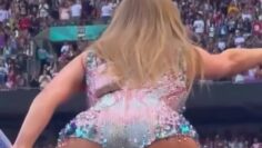 Taylor-Swift-Sexy-on-stage.mp4 thumbnail