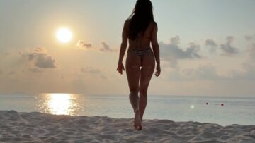 Vanessa-Mai-Sexy-Bikini-Video.mp4 thumbnail