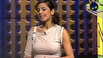 Collien-Fernandes-Harte-Nippel-Viva.mp4 thumbnail