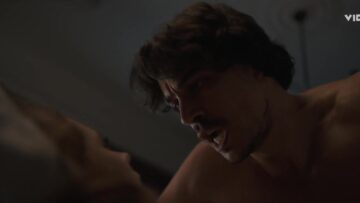 Karen-Gillan-Sexy-The-Bubble-2022.mp4 thumbnail