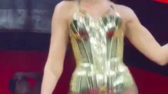 Dua-Lipa-Hot-on-stage.mp4 thumbnail