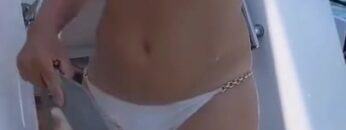 Elizabeth-Hurley-Showing-off-her-body.mp4 thumbnail
