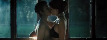 Mischa-Barton-Emily-Meade-Nude-sexy-Assassination-of-a-High-School-President-2008.mp4 thumbnail