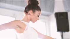 Sarah-Hyland-Sexy-photo-shooting.mp4 thumbnail