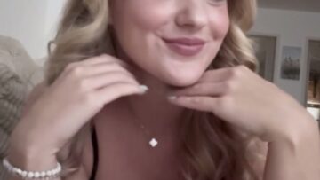 Vivien_esc-Onlyfans-Video-Leak.mp4 thumbnail