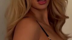 Larissa-Neumann-Sexy-Dessous-Video.mp4 thumbnail