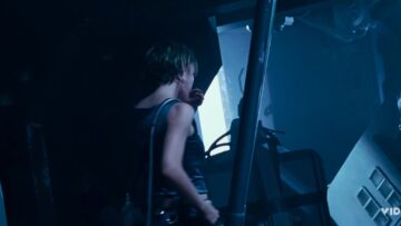 Radha-Mitchell-Sexy-Pitch-Black-2000.mp4 thumbnail